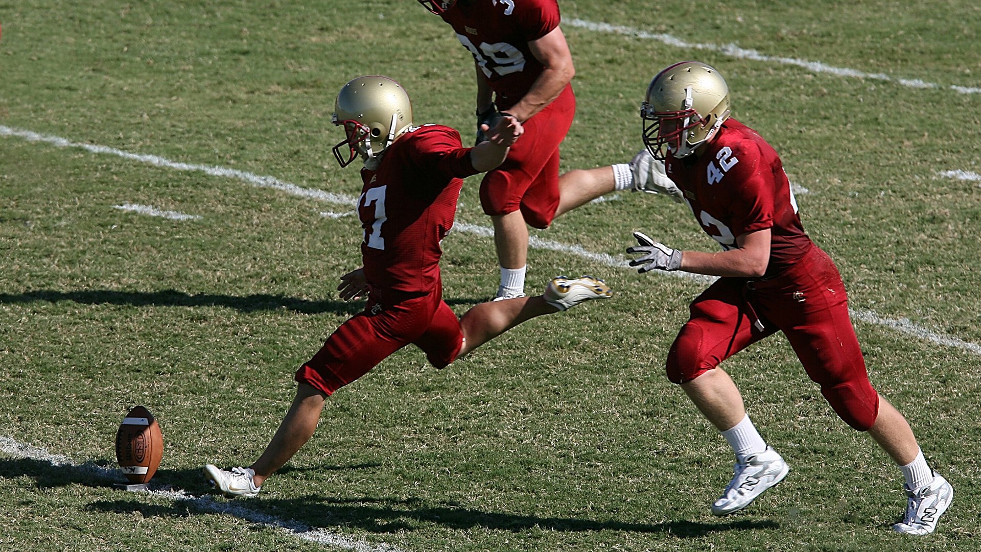 开云esports-“法甲争冠形势渐明，豪门争锋不断”，法甲竞争激烈